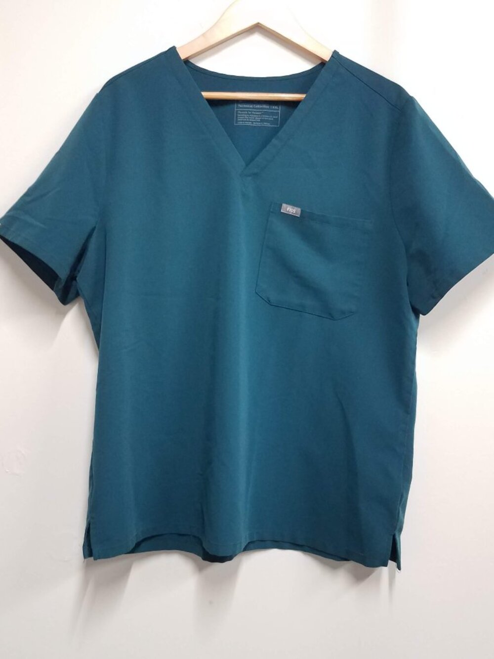 FIGS Catarina One Pocket Scrub Top Womens XXL Pacific Blue Short Sleeve FW1000